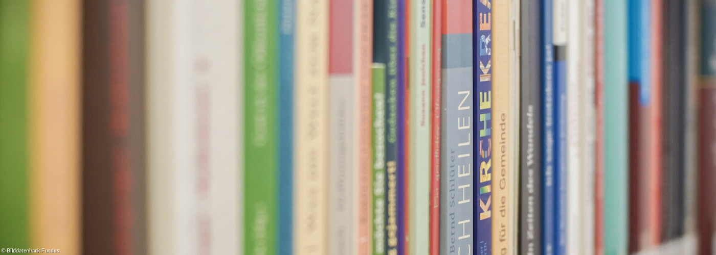Bücherrücken; ©: Bilddatenbank Fundus Bücherrücken